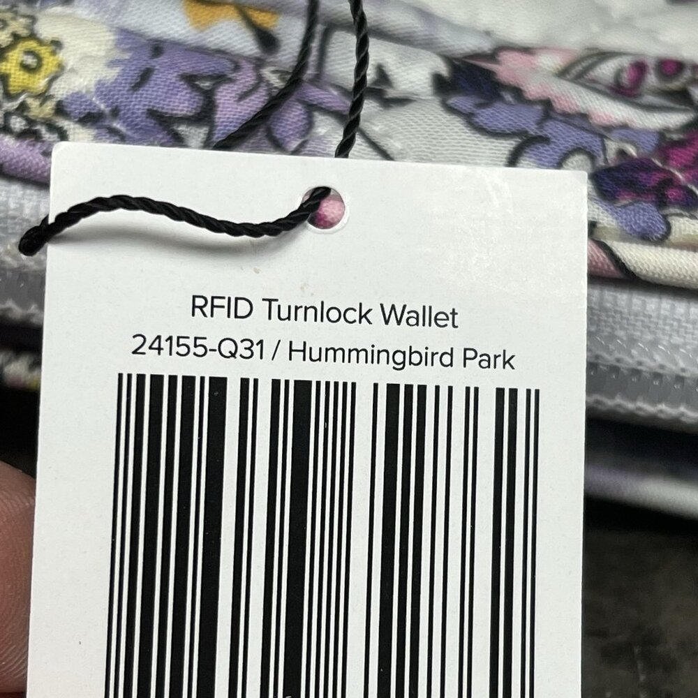 VERA BRADLEY TURNLOCK ZIP AROUND WALLET,HUMMINGBIRD PARK Brand New with Tags - Picture 13 of 13